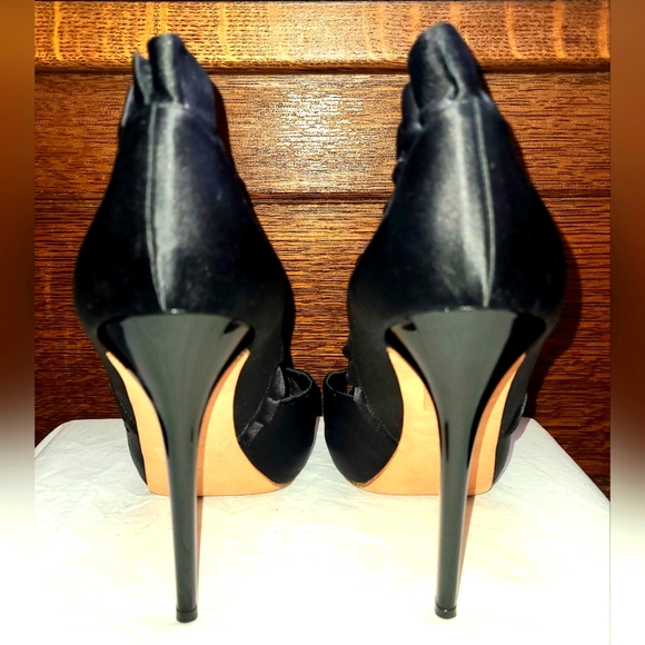 Alexander McQueen Shoes - Alexander McQueen Sexy Satin Open-Toe Pumps 39.5/US9.5
